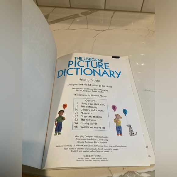 The Usborne picture dictionary a first alphabetical word picture book children - Picture 9 of 9